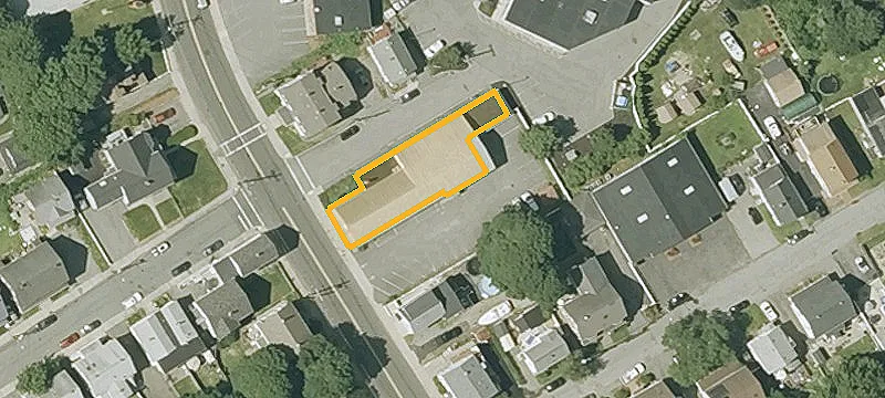 135 Main St