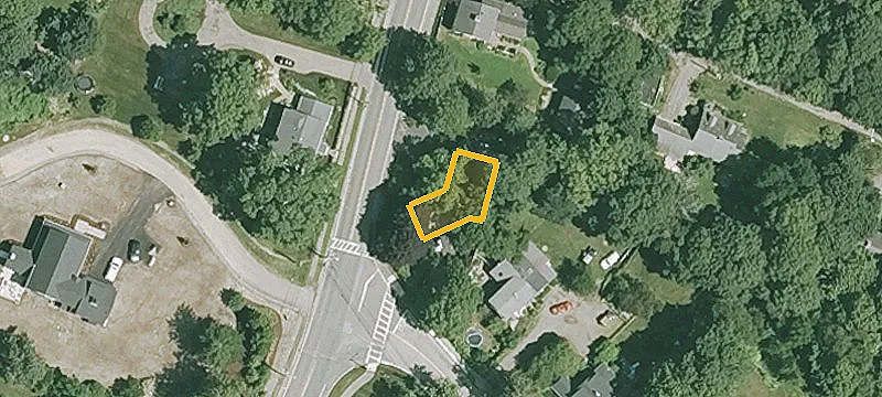 557 Bay Rd