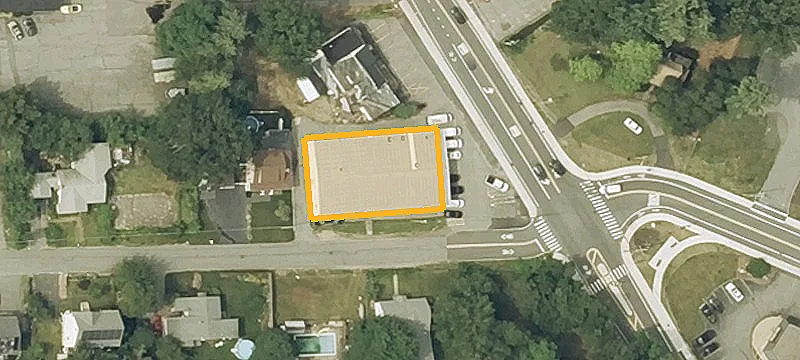 2261 Main St