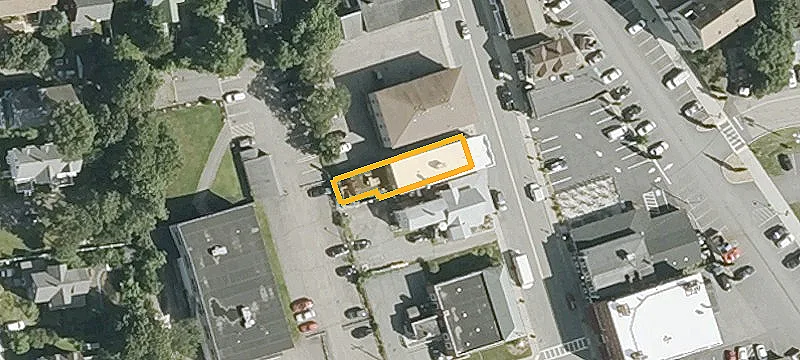 160-162 Main St