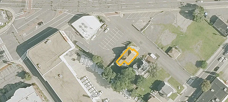 2 Warden St