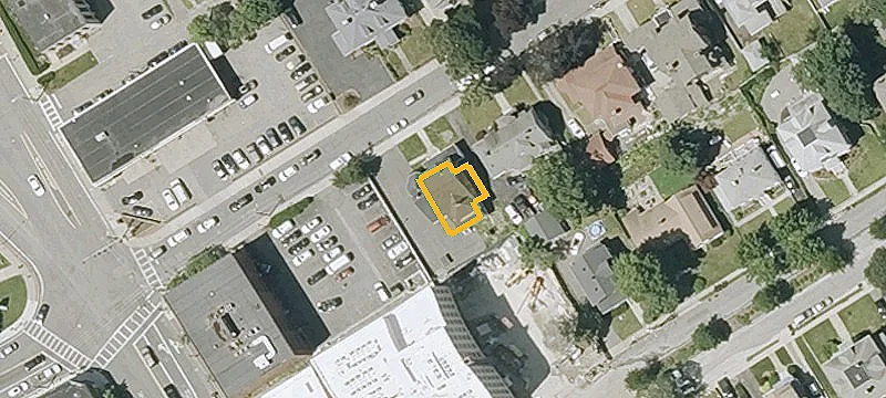 17 Whitney Rd