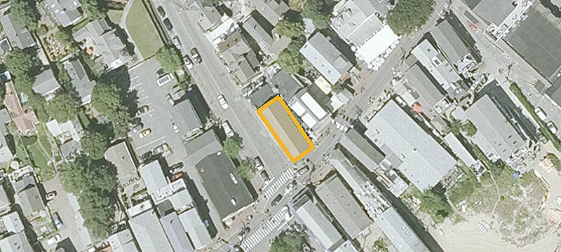 312 Commercial St