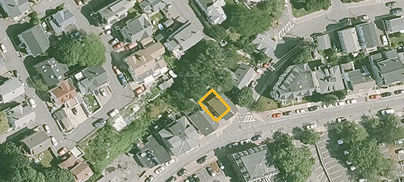 284 Main St