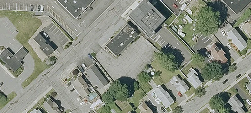 49 Monk St