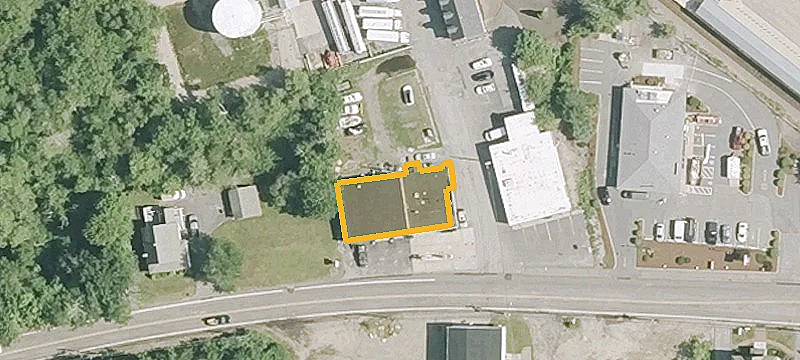 1158 Main St