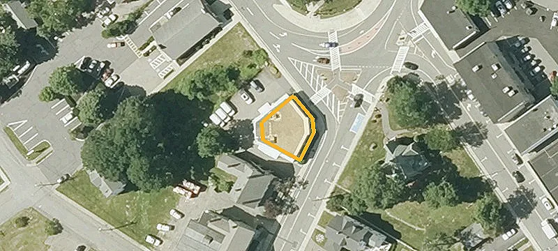 4 School St