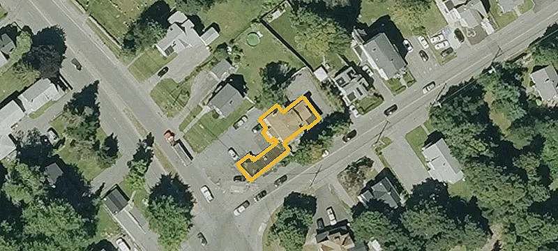 198 Main St