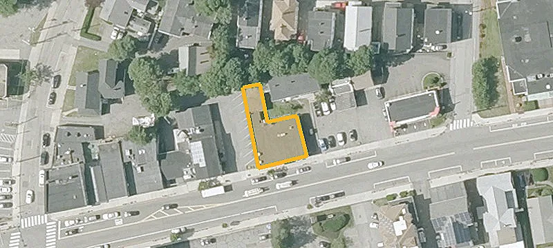 573-575 Main St