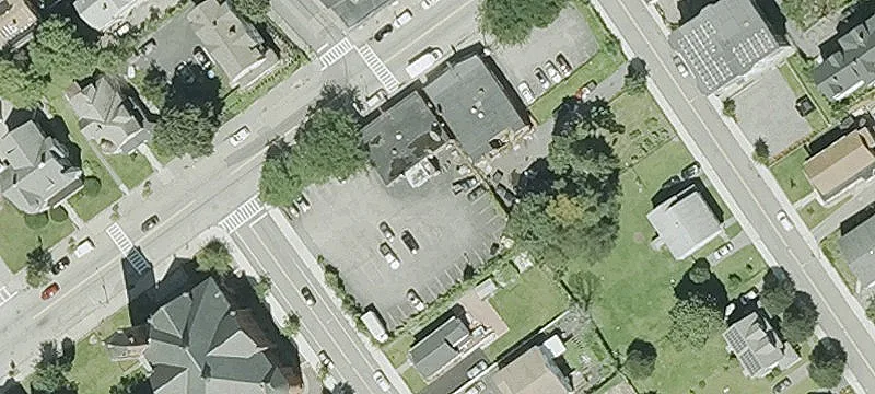 895 Main St