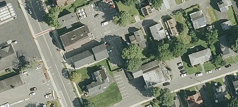18 School St