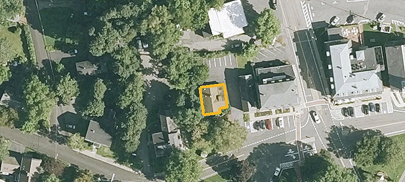 12 Grafton Cmn