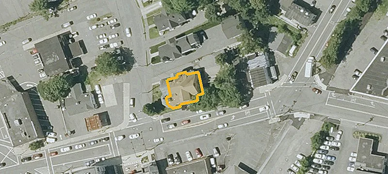 48 Water St