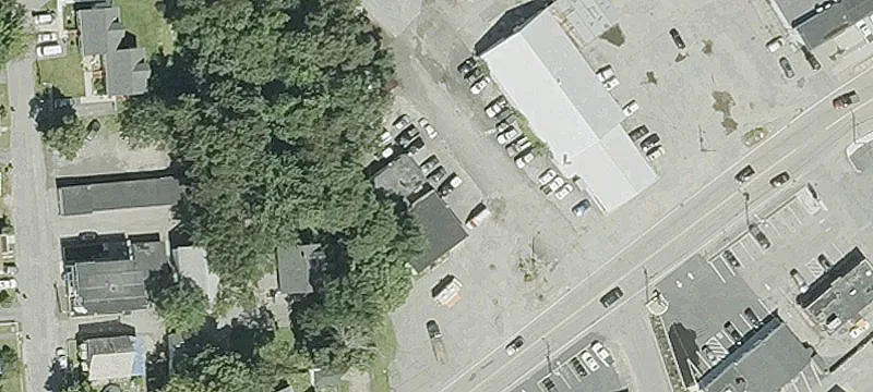 214 Lunenburg St