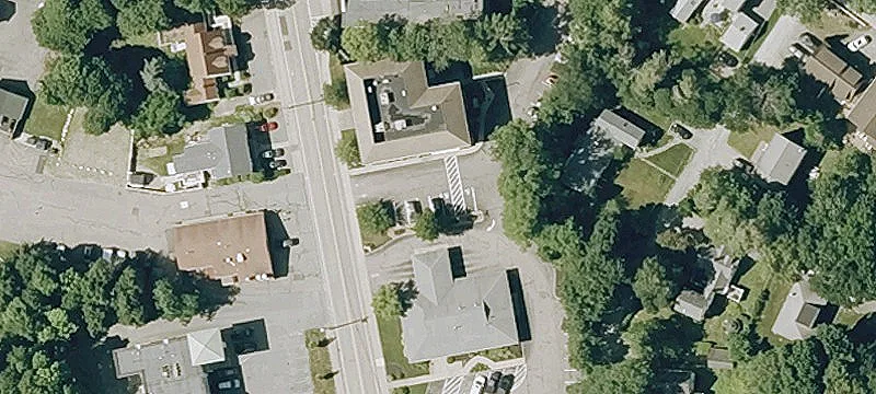 36 Pond St