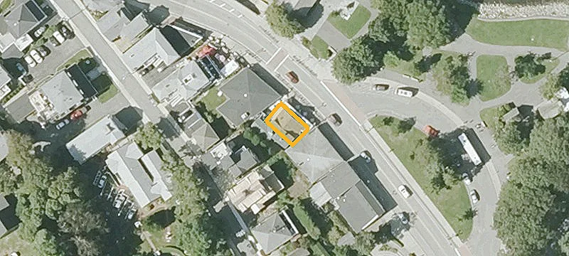 76 Water St