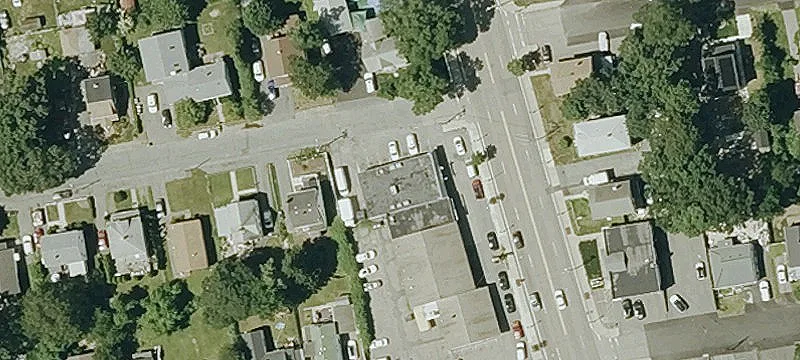 1112 Main St