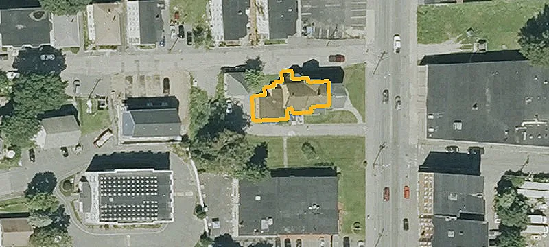 220 Main St