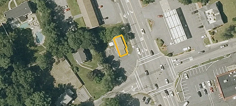 240 Main St