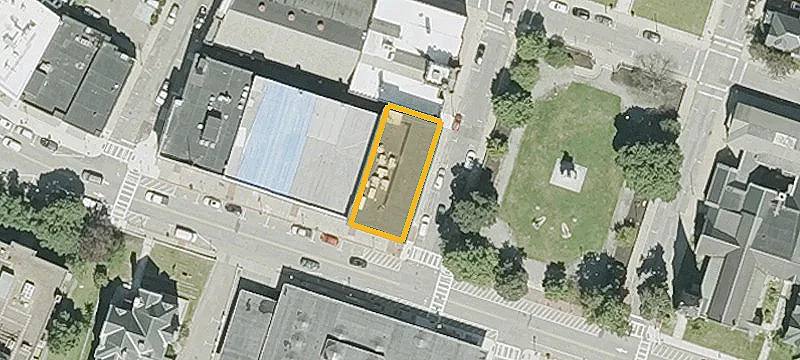 625 Main St