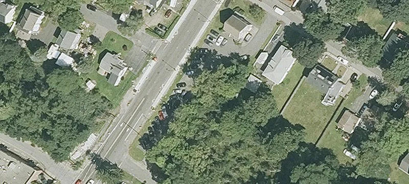 18 Pond St