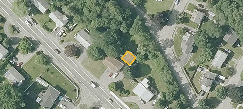 95 Totten Pond Rd