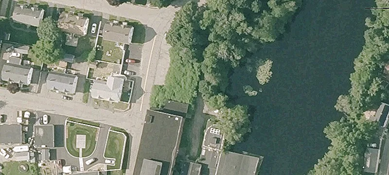 1951 Lakeview Ave