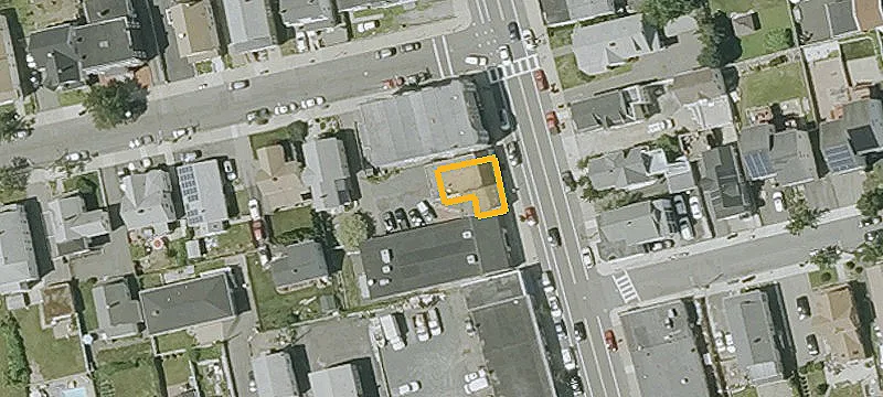 320 Main St