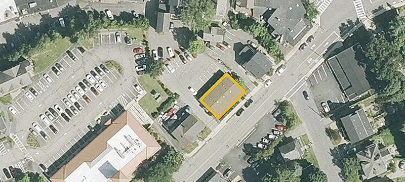 1260 Main St