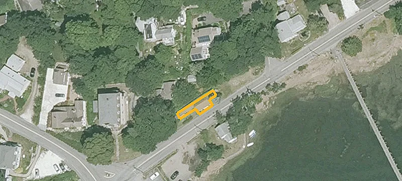 100 Commercial St