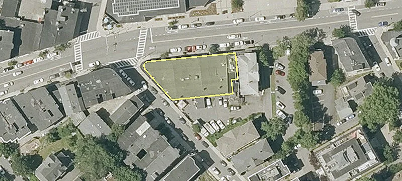 360-362C Ctr St