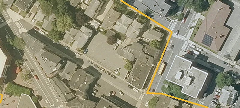 30 College Ave