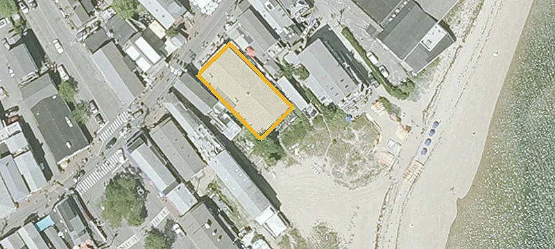329 Commercial St