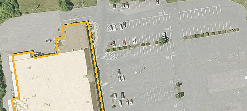 2071 Main St