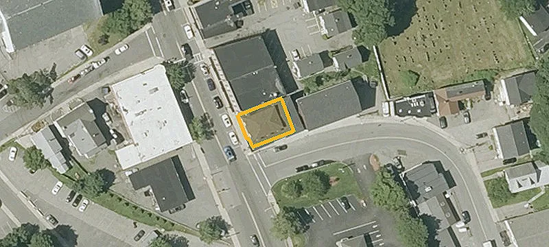 307 Main St
