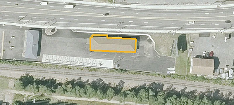 3077 Cranberry Hwy