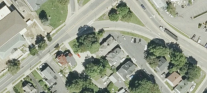 9 Monument Ave
