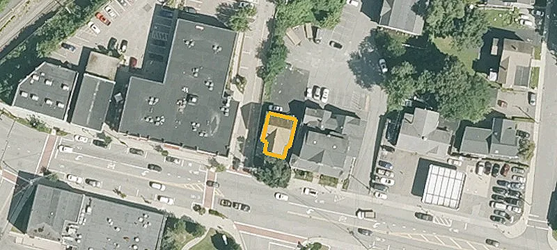 35 Central St