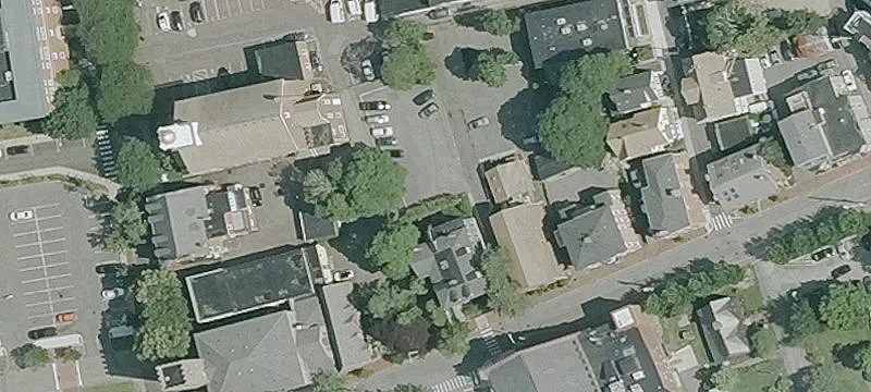 18 Brown St