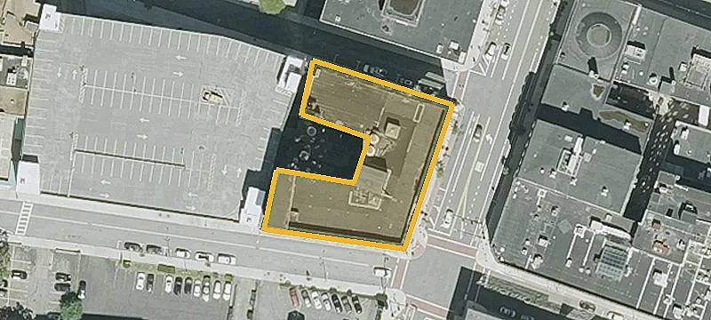 390 Main St