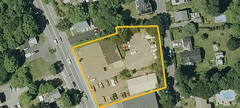 659 Main St
