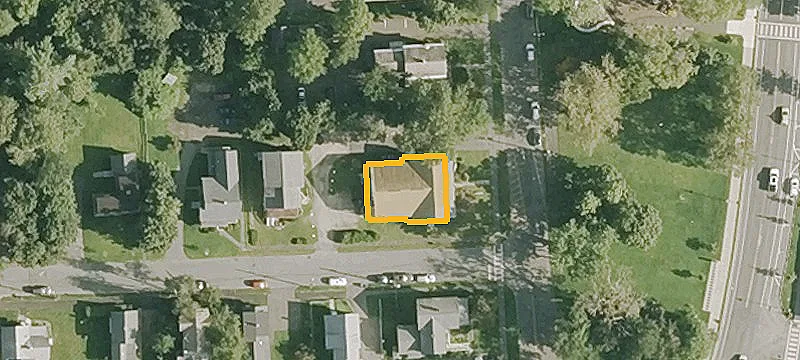 284 Pleasant St