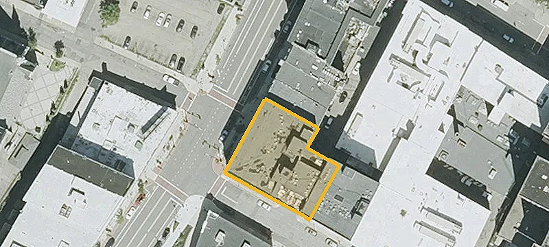 455 Main St Rm, Unit 102