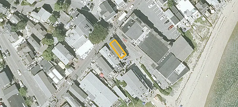 335 Commercial St