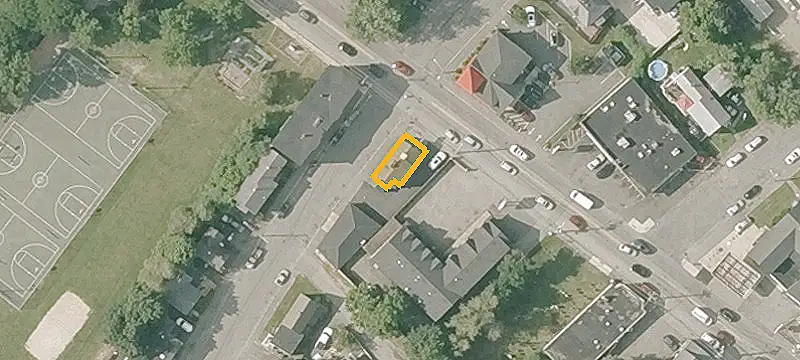 80 Mammoth Rd