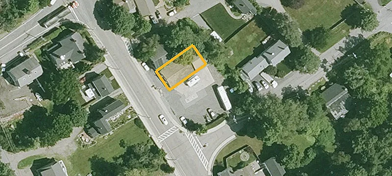 8 Main St