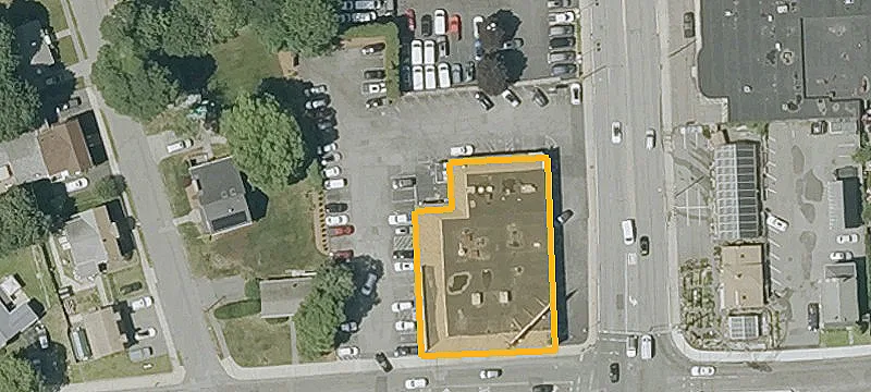 221 Main St