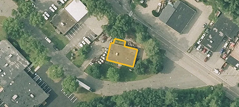 5 Erie Dr