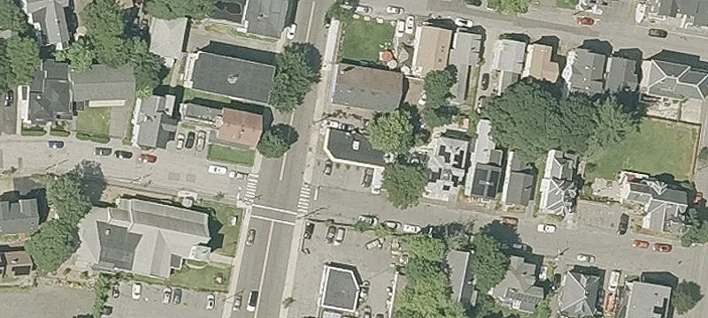 31 White St