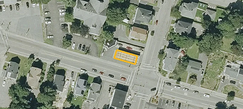 409 Pleasant St